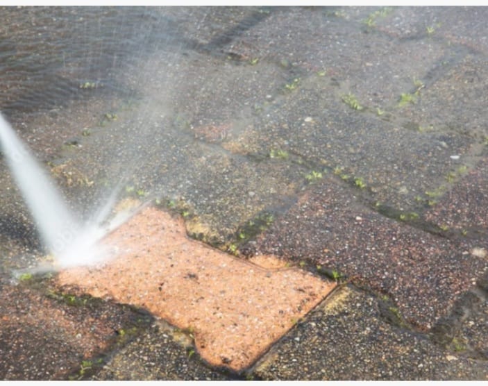 Paving pressure cleaning