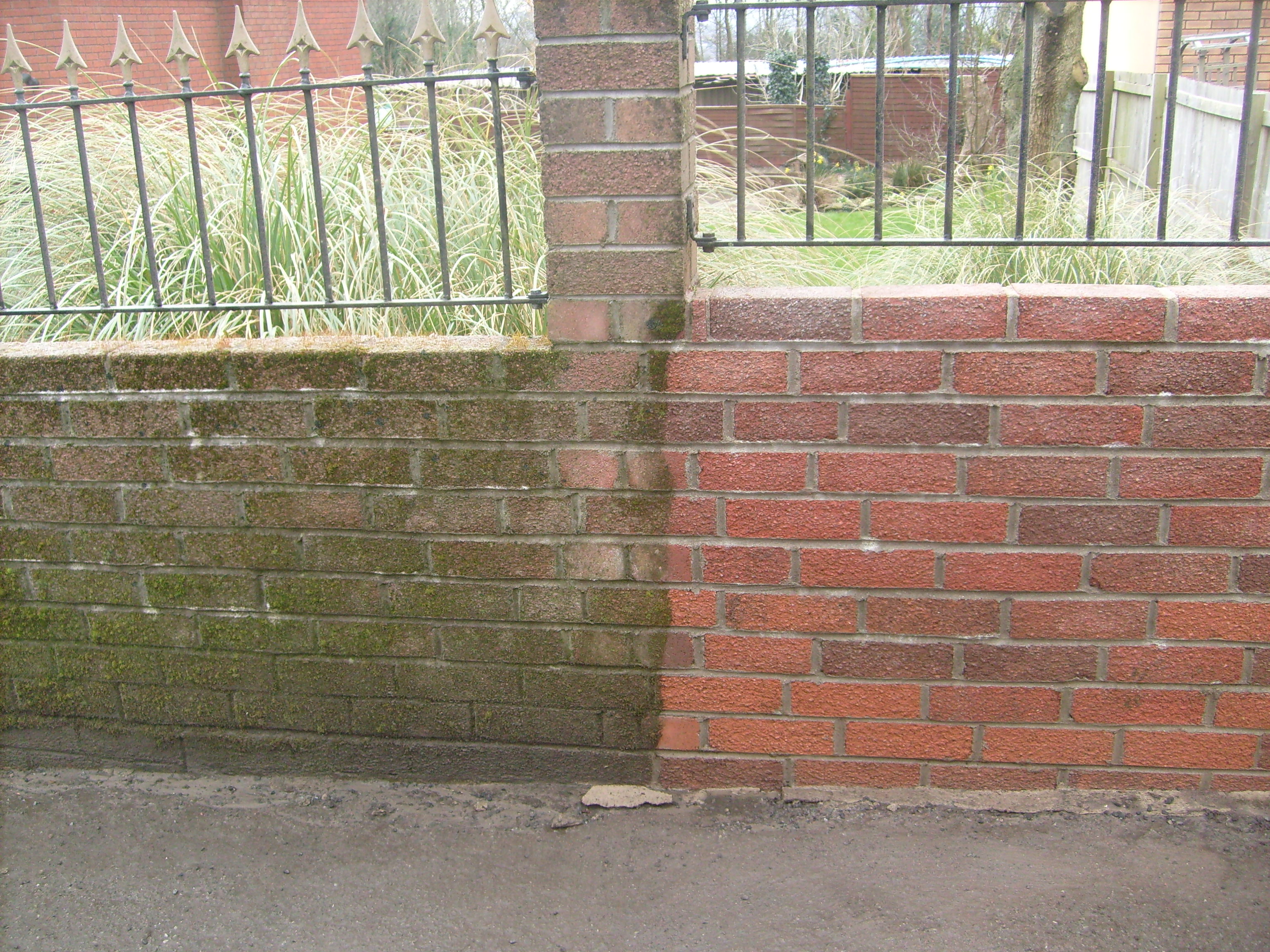 Wall pressure cleaning